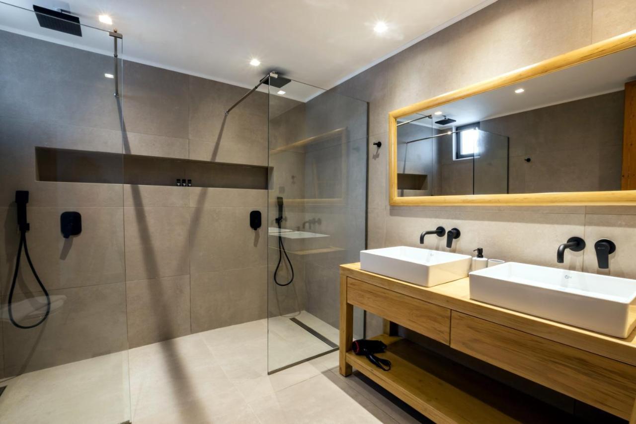 Cato Agro 5, Seafront Villa With Private Pool Afiartis Luaran gambar