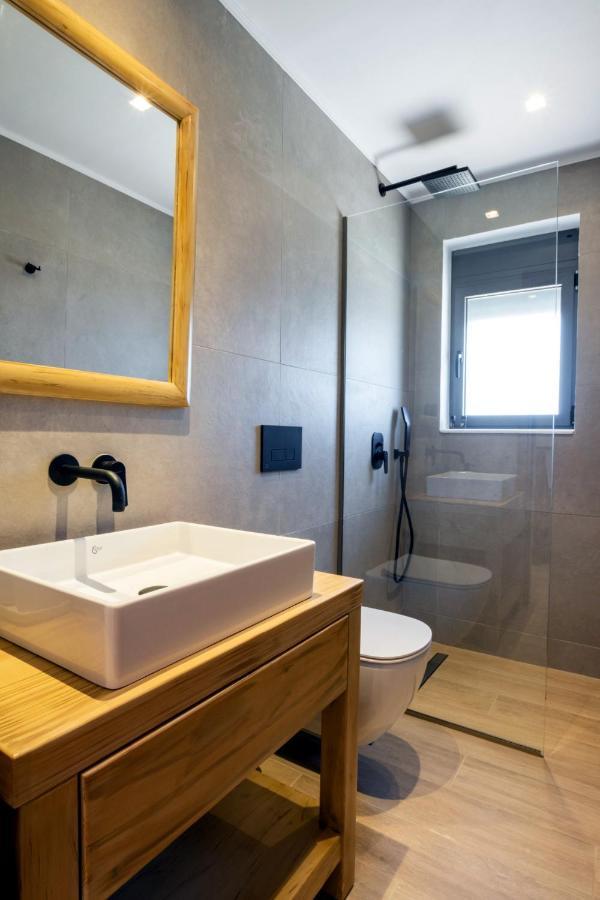 Cato Agro 5, Seafront Villa With Private Pool Afiartis Luaran gambar